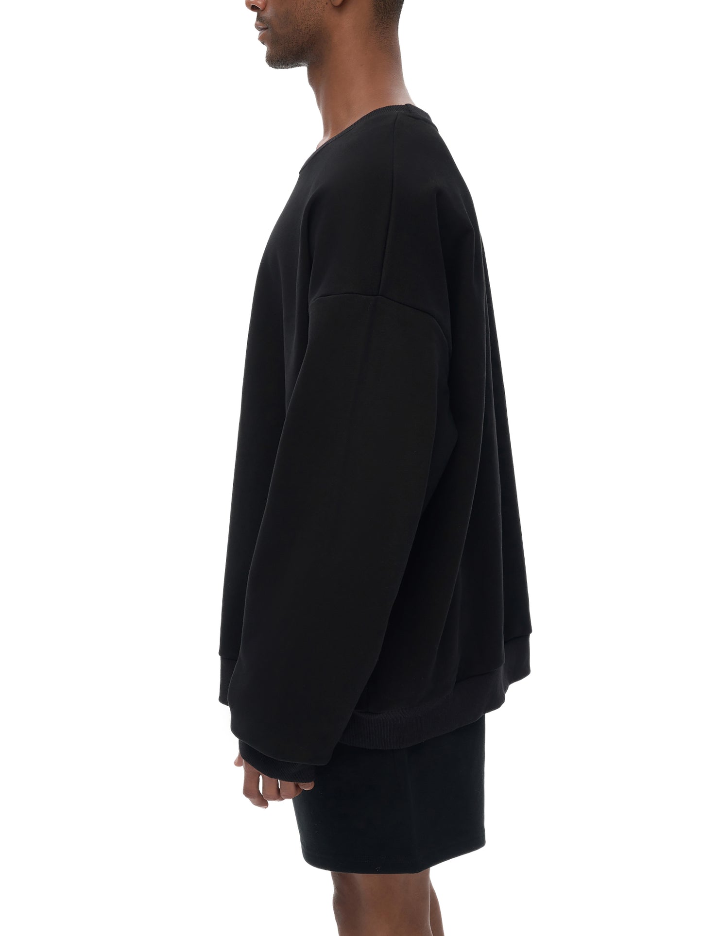 HEAVYWEIGHT OVERSIZE SWEATSHIRT